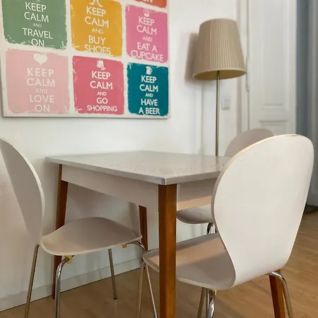 Charmantes Jahrhundertwende Apartment Апартаменты Kritzendorf