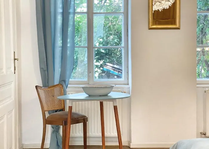 Charmantes Jahrhundertwende Apartment Апартаменты