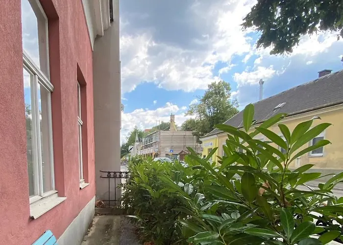 Апартаменты Charmantes Jahrhundertwende Apartment *