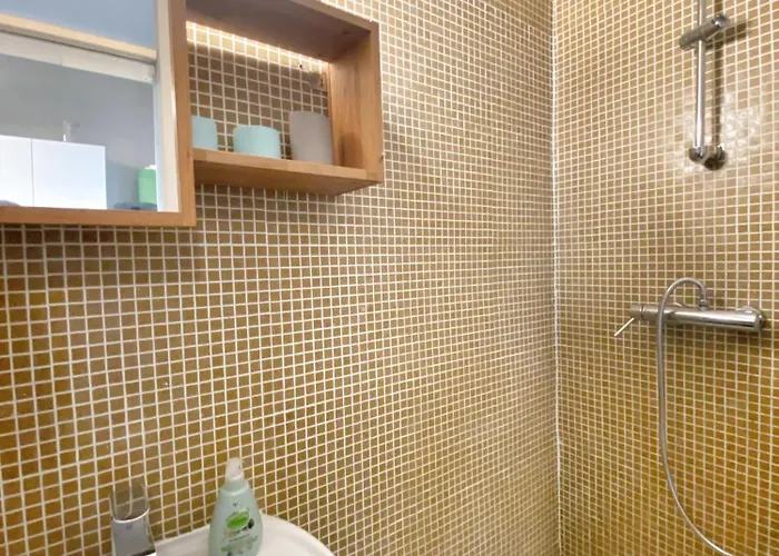 Charmantes Jahrhundertwende Apartment *